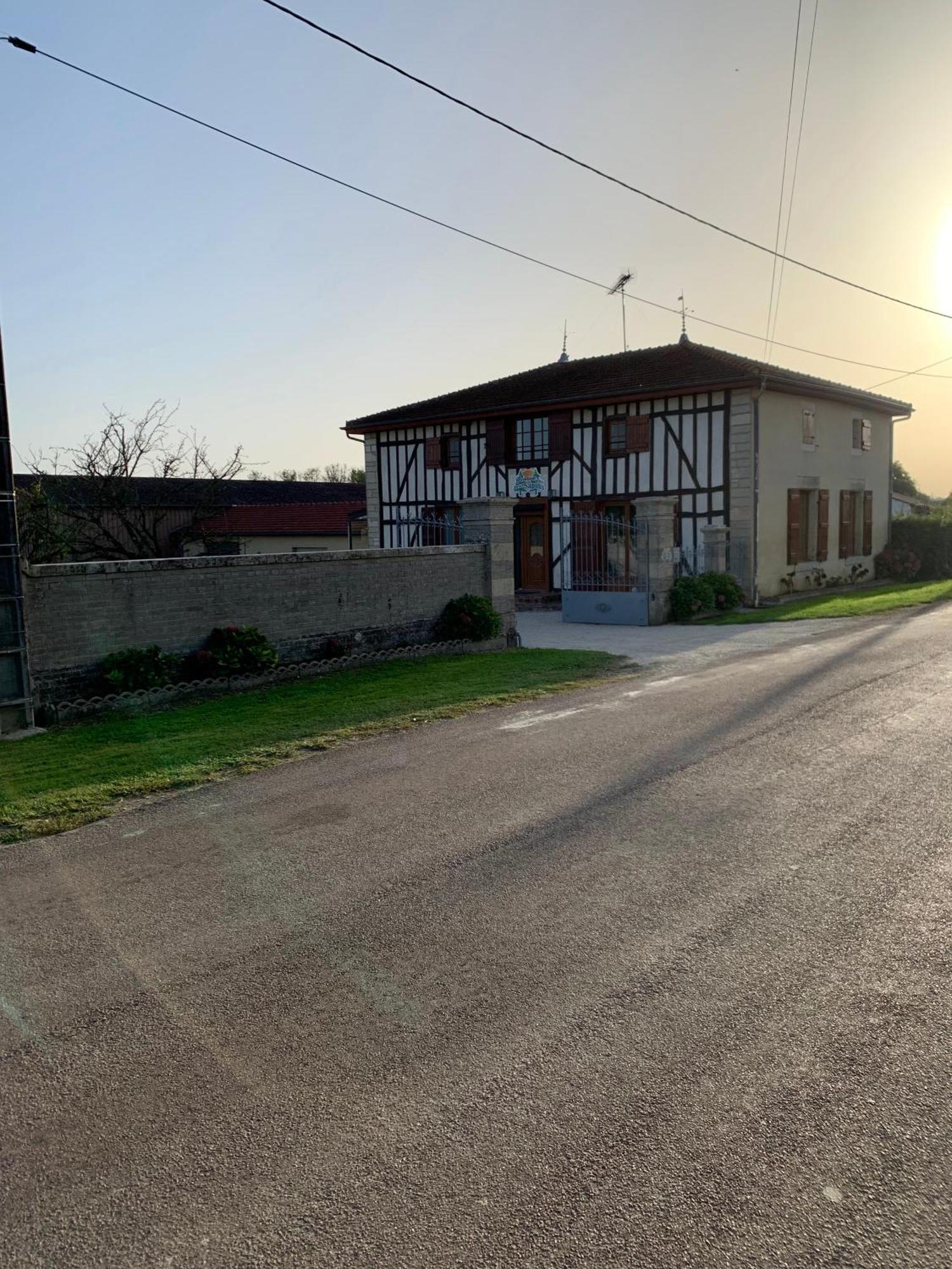 Domaine Des Deux Sapins * Voillecomte